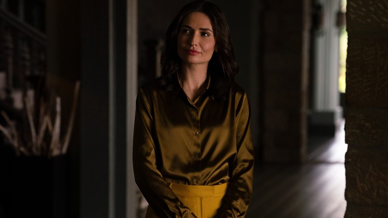 Zosia represents the hive mind while speaking to Carol in Pluribus