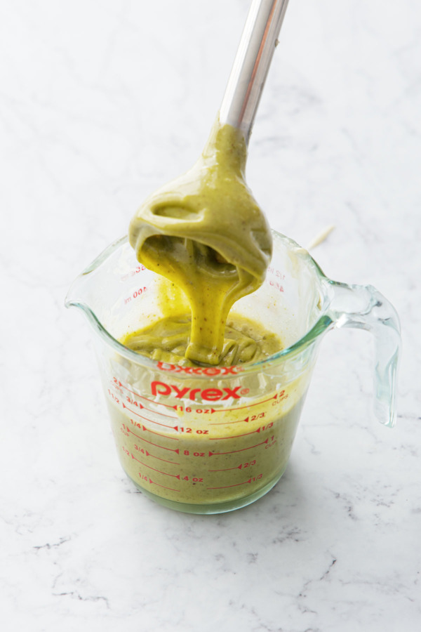 After blending with an immersion blender the pistachio ganache will be perfectly smooth.